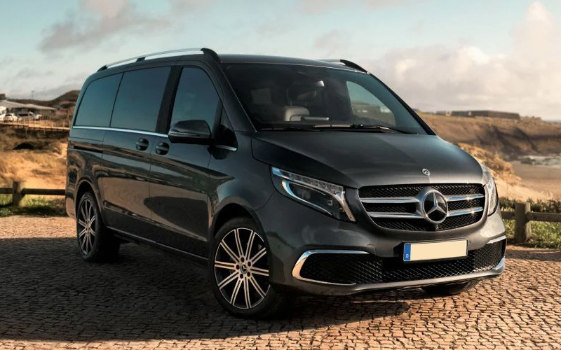 Classe V Mercedes auto blu